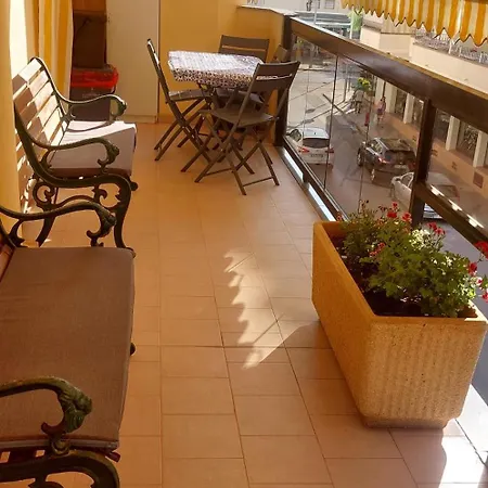 Confortevole Casa Vicino Apartamento